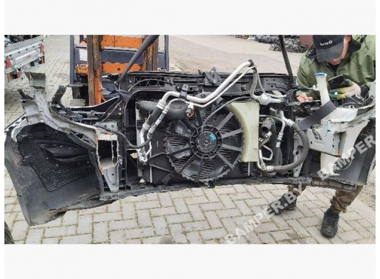 Передняя панель крепления облицовки (телевизор) к Hyundai i20