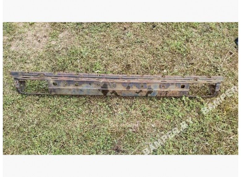 Усилитель бампера переднего к Audi 80