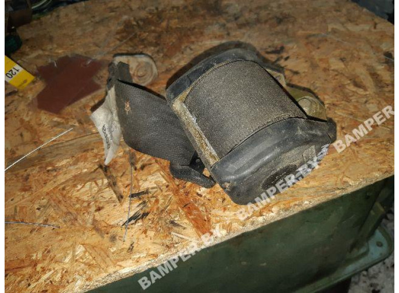 Ремень безопасности к Mercedes 190 W201, 1991г.