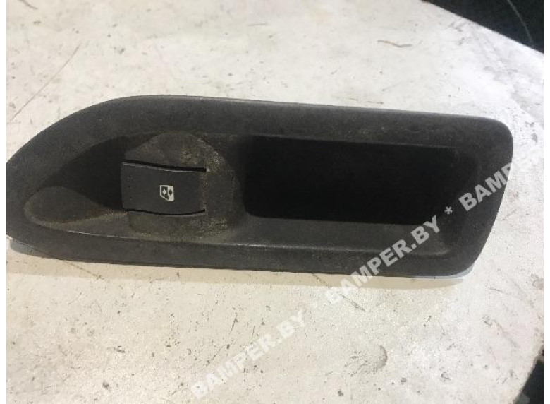 Кнопка стеклоподъемника к Renault Laguna, 2005г.