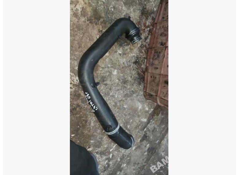 Патрубок интеркулера к Volkswagen Passat, 2008г.