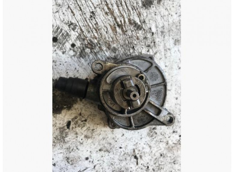 Насос вакуумный к Mercedes C W203