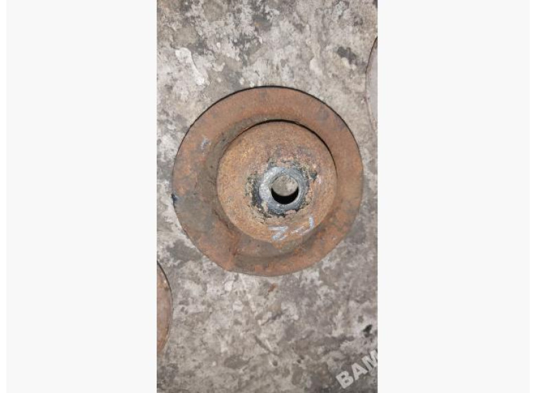 Опора амортизатора верхняя (чашка) к Volkswagen Golf, 1989г.