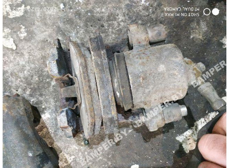 Суппорт передний правый к Skoda Octavia