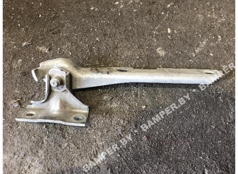 Петля капота правая к Audi 80