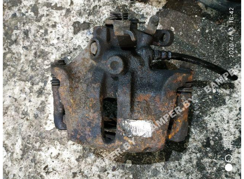 Суппорт передний левый к Citroen C5, 2002г.