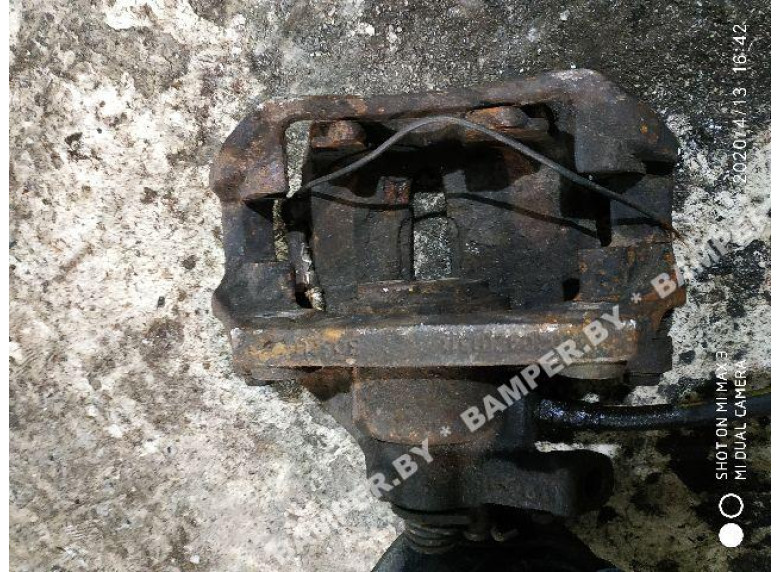 Суппорт передний левый к Citroen C5, 2002г.
