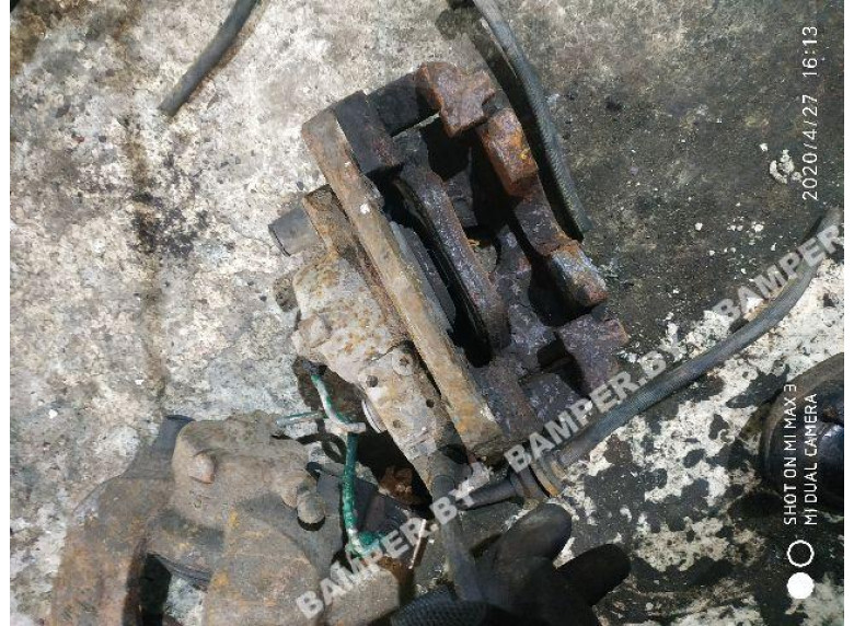 Суппорт передний левый к Renault Espace, 2004г.