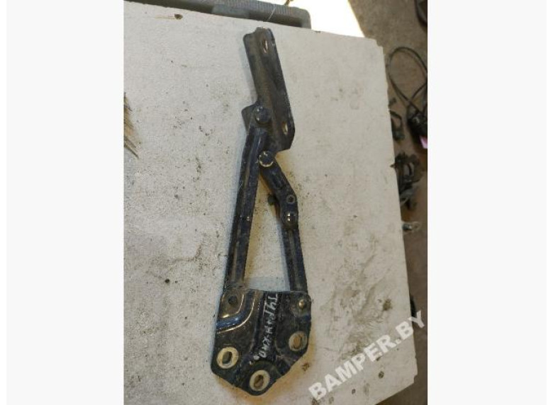 Петля капота правая к Volkswagen Touran, 2005г.