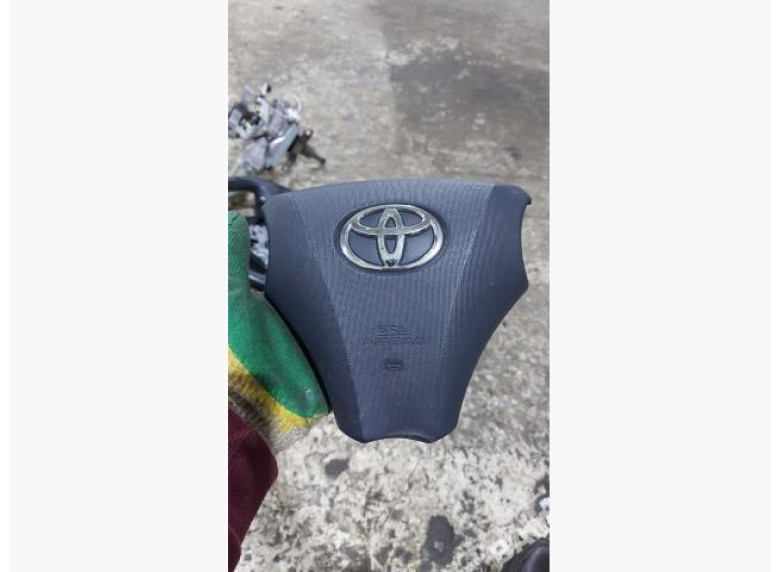 Подушка безопасности водителя к Toyota iQ, 2009г.