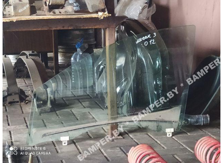 Стекло двери передней левой к Renault Megane, 2010г.