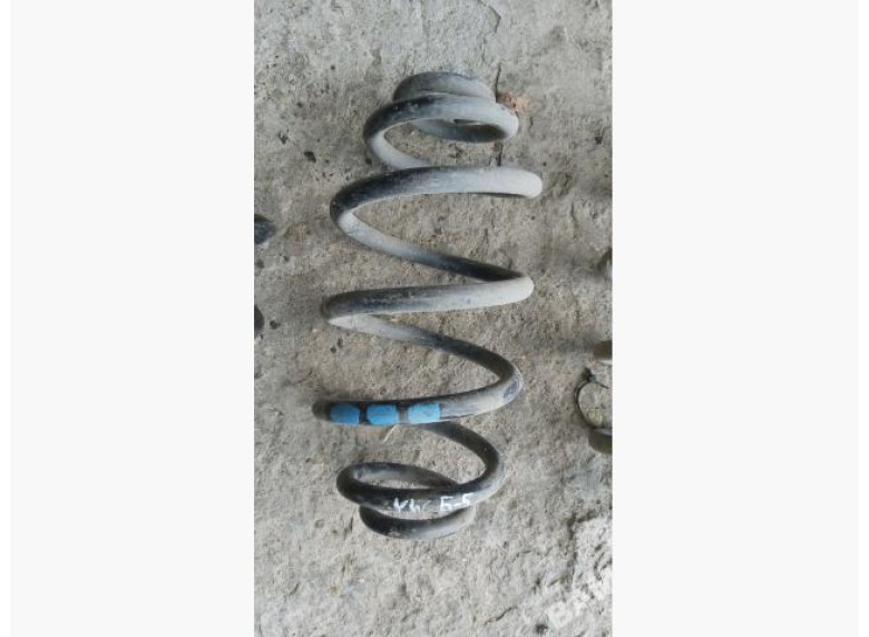 Пружина задняя к Volkswagen Passat, 1998г.