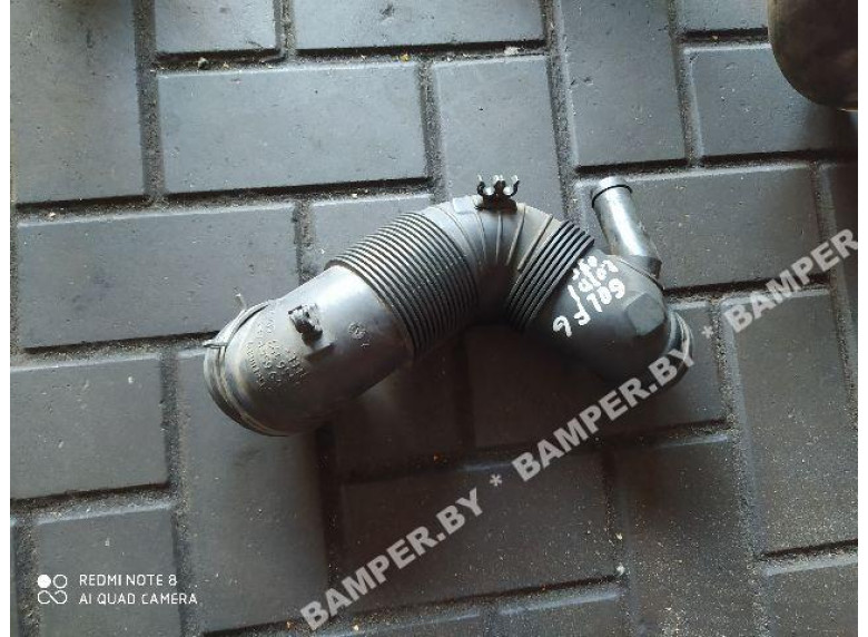 Патрубок воздушного фильтра к Volkswagen Golf, 2009г.