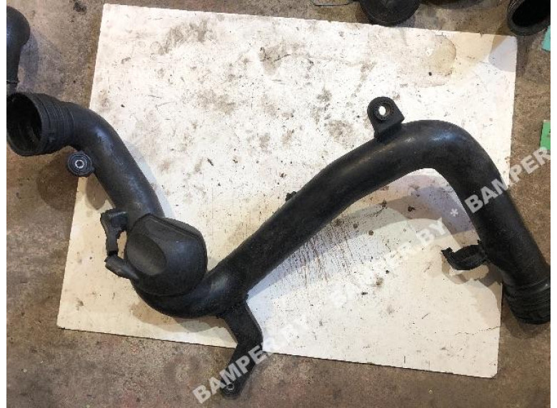 Патрубок турбины к Volkswagen Passat, 2006г.