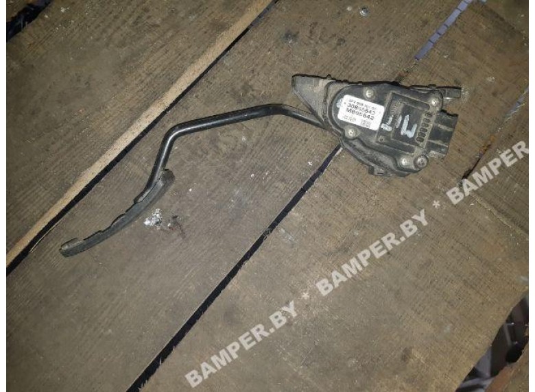 Педаль газа к Volvo V40