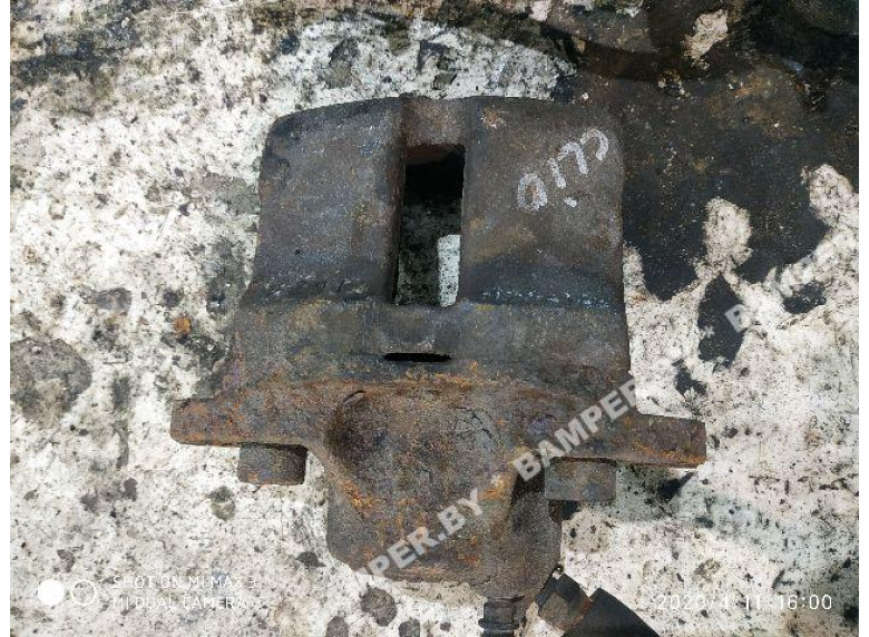 Суппорт передний правый к Renault Megane