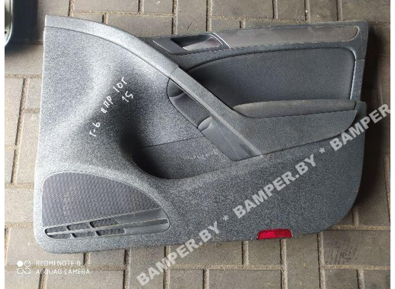 Обшивка двери передней правой (дверная карта) к Volkswagen Golf, 2010г.