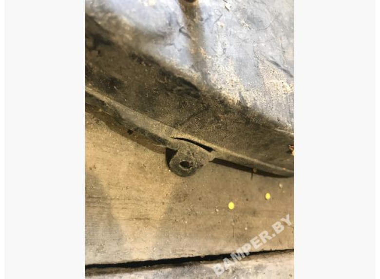 Защита (кожух) ремня ГРМ к Volkswagen Golf, 1994г.