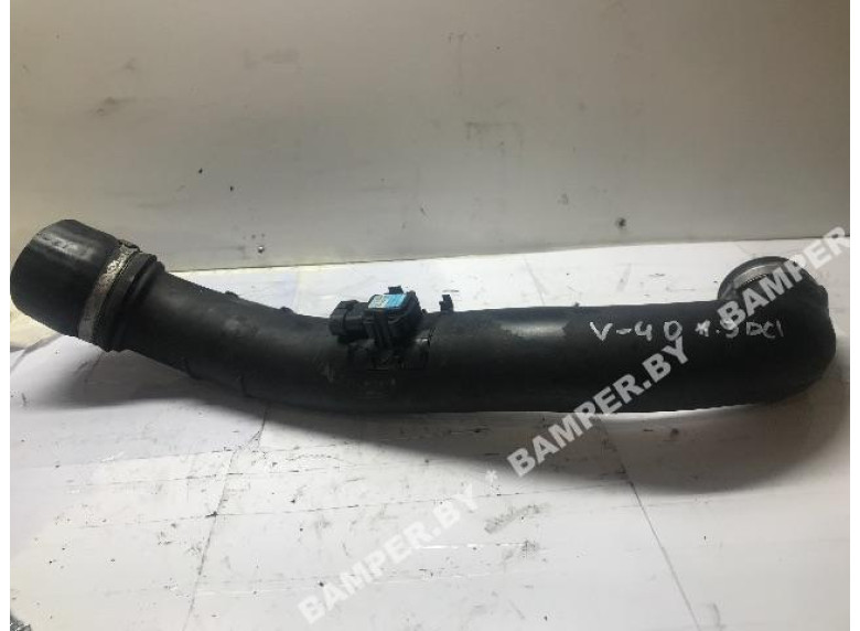 Патрубок интеркулера к Volvo V40, 2002г.