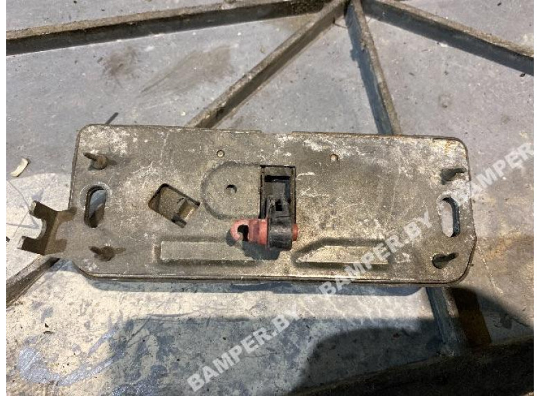 Ручка открывания багажника к Nissan Almera, 1999г.