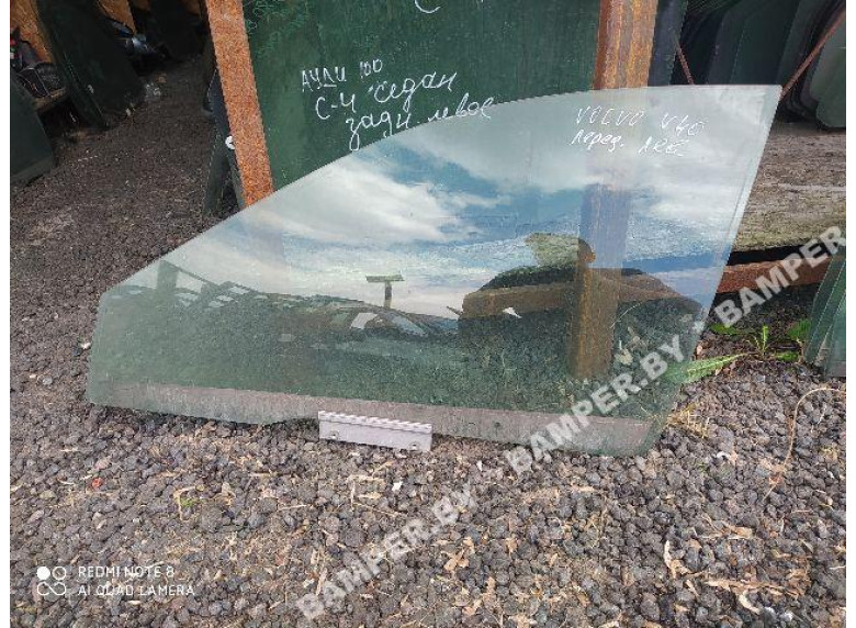 Стекло двери передней левой к Volvo V40