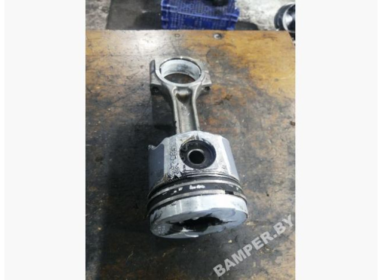 Поршень к Renault Espace, 2006г.