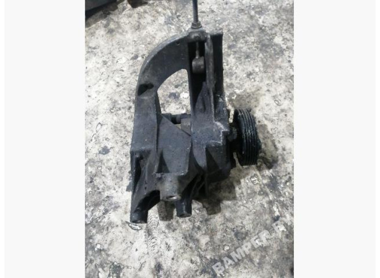 Насос гидроусилителя руля к Renault Megane, 1998г.