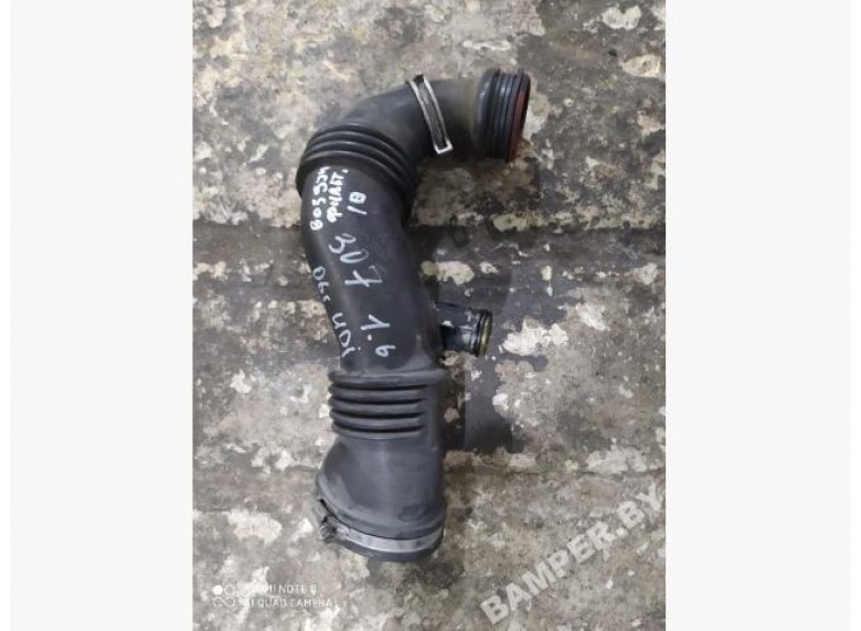 Патрубок воздушного фильтра к Peugeot 307