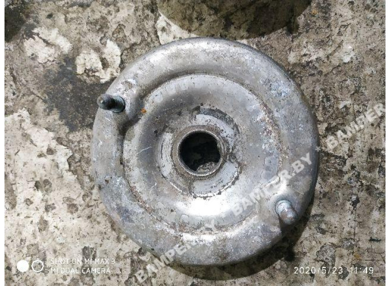 Опора амортизатора верхняя (чашка) к Audi A6, 2000г.