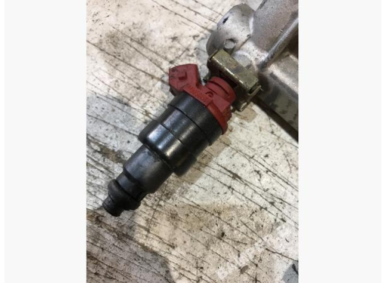 Форсунка к Opel Vectra, 1997г.