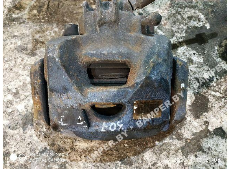 Суппорт передний левый к Citroen Berlingo, 2011г.