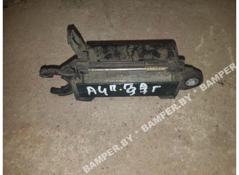 Ручка наружная передняя правая к Audi 80