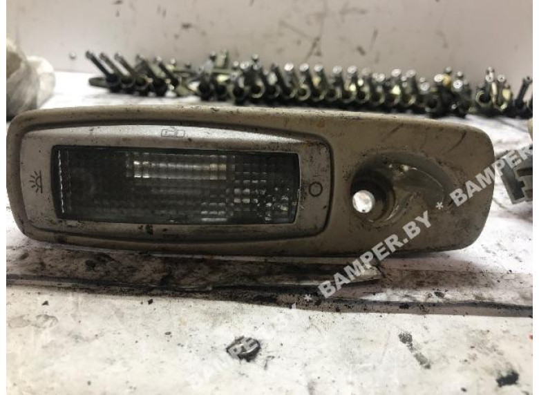 Фонарь салона (плафон) к Volkswagen Passat, 2002г.