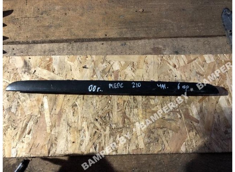 Накладка подсветки номера к Mercedes E W210