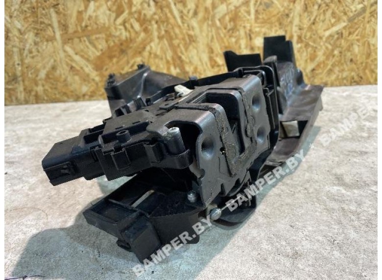 Замок двери передней правой к Ford Focus