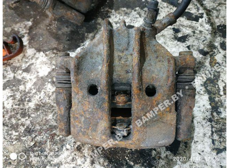 Суппорт передний левый к Volvo 440