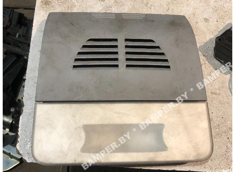 Фонарь салона (плафон) к BMW 1 E87/E81/E82/E88