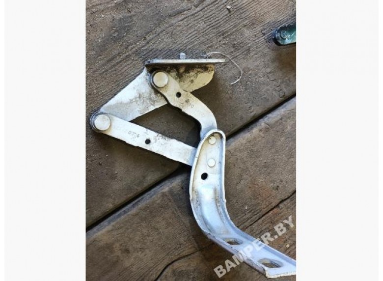 Петля капота левая к Renault Master