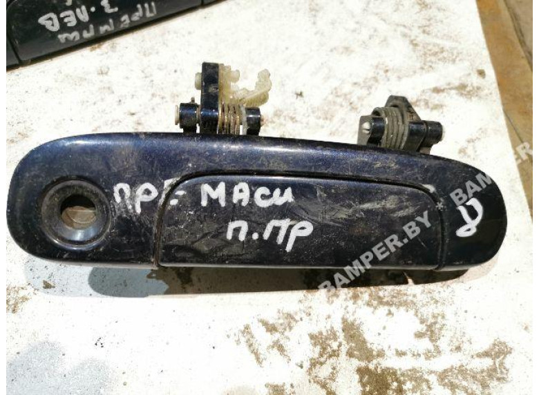 Ручка наружная передняя правая к Mazda Premacy, 2000г.