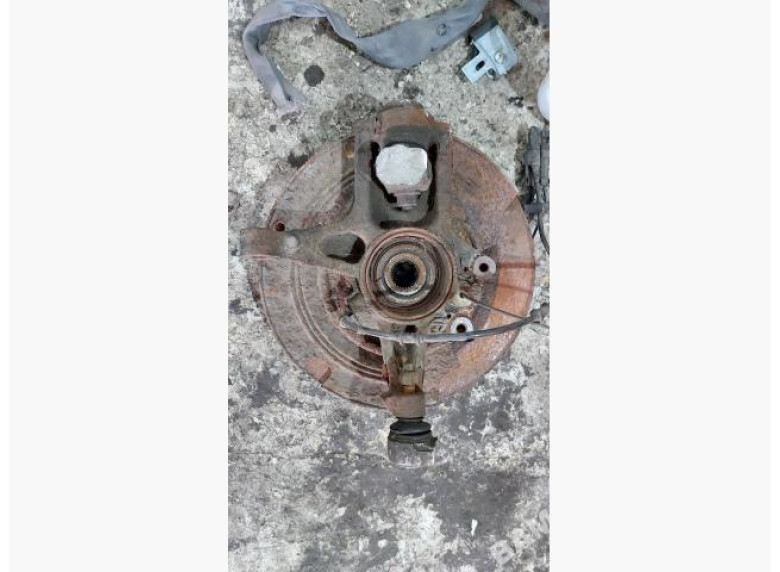 Ступица передняя левая к Mercedes ML W163, 1999г.