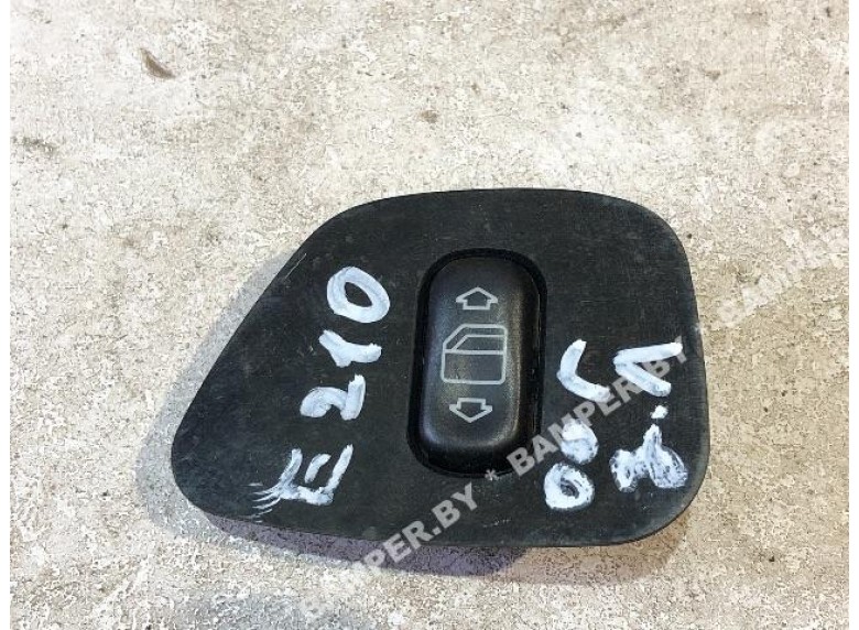 Кнопка стеклоподъемника к Mercedes E W210