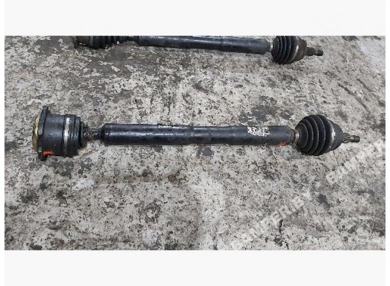 Полуось передняя правая (приводной вал, ШРУС) к Audi A3