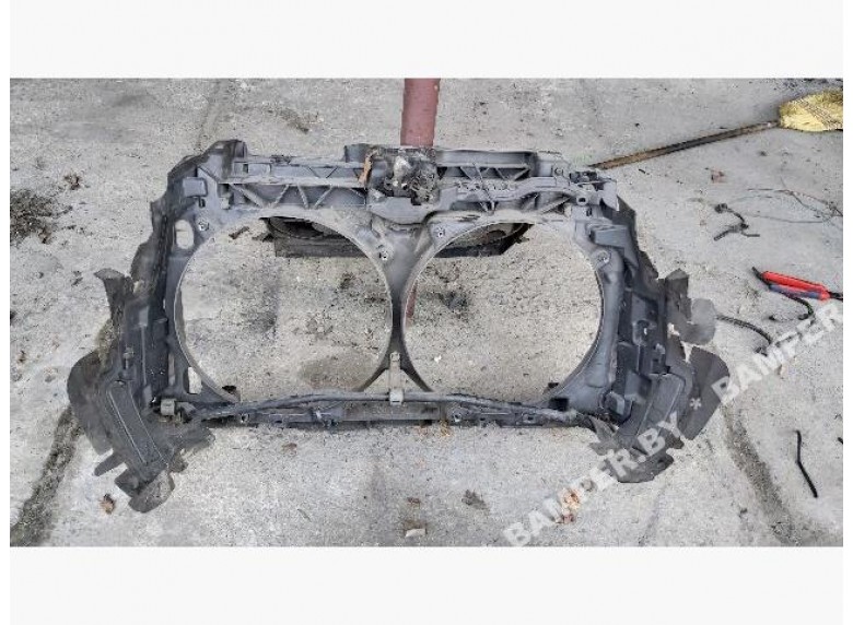 Передняя панель крепления облицовки (телевизор) к Citroen C5