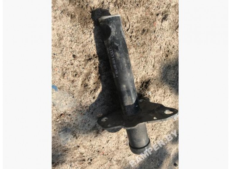 Кронштейн крепления бампера переднего к Audi A4