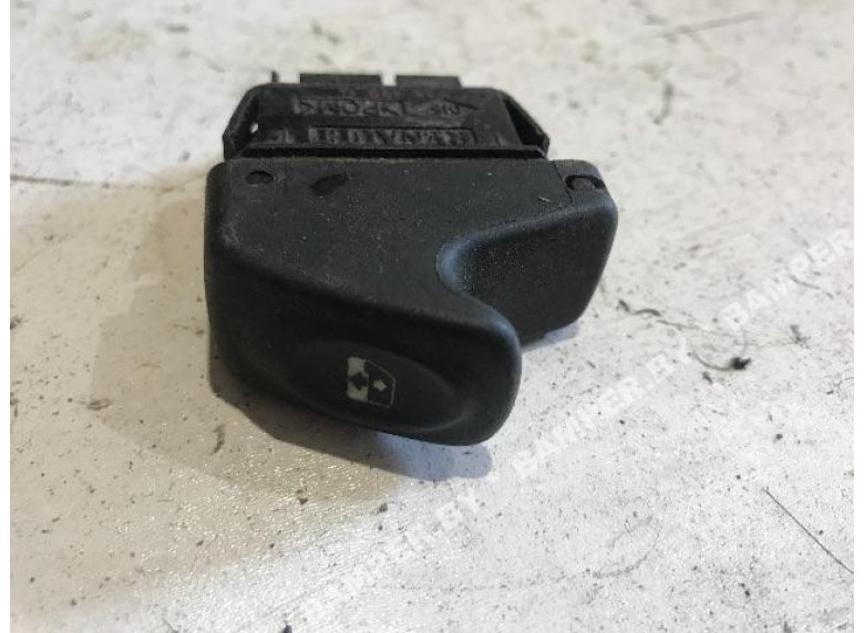 Кнопка стеклоподъемника к Renault Scenic, 2000г.