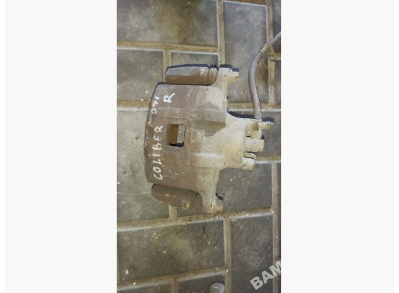 Суппорт передний правый к Dodge Caliber, 2007г.