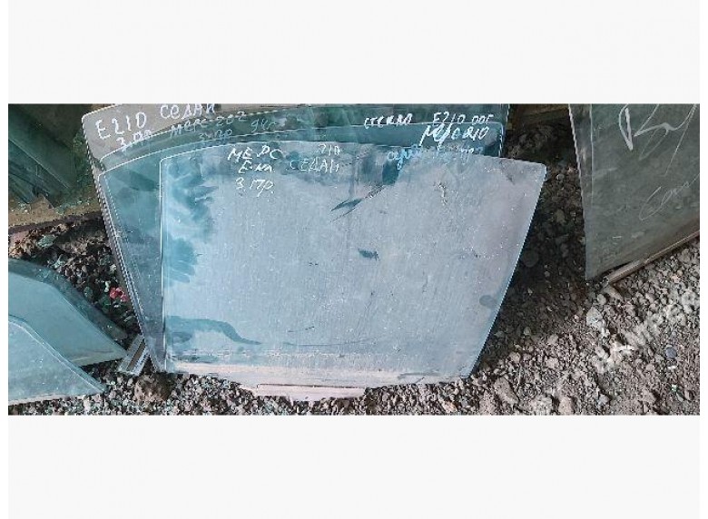 Стекло двери задней правой к Mercedes E W210