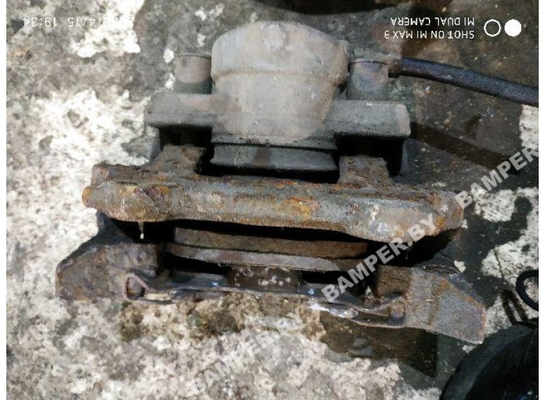 Суппорт передний правый к Alfa Romeo 156