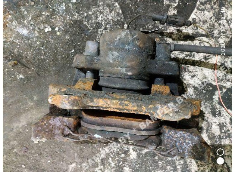 Суппорт передний правый к Alfa Romeo 156