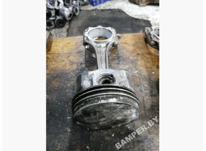 Поршень к Audi A4, 1999г.